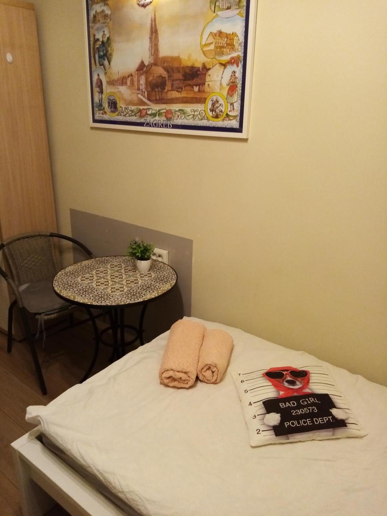 Little Zrin Rooms Zagreb Exterior foto